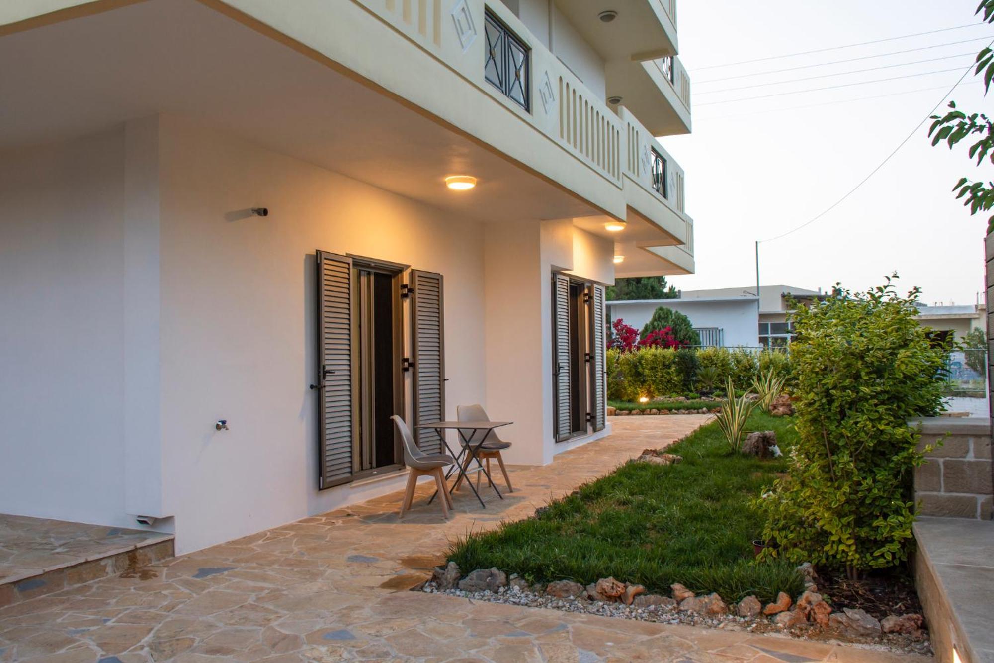 Christina Apartment Kissamos Exterior photo